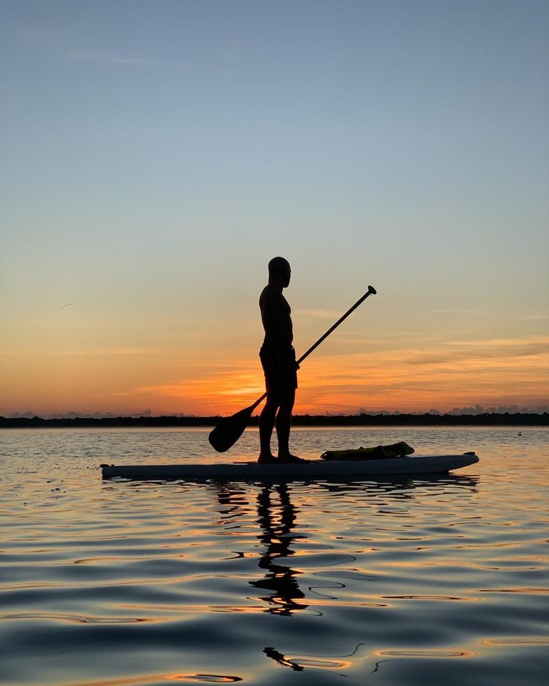 Paddleboard al amanecer en Bacalar